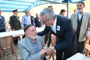 Başkan Güngör’den Taziye Ziyareti Başkan Güngör’den Taziye Ziyareti