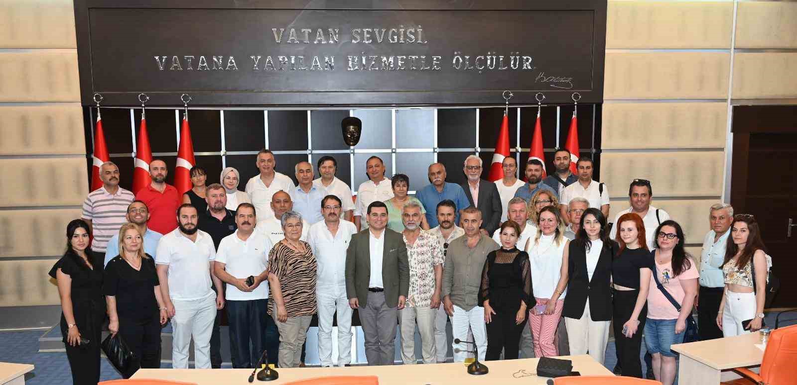 ANTALYA KANAAT ÖNDERLERİ PLATFORMU’NU BELEDİYE MECLİS SALONUNDA AĞIRLAYAN KEPEZ BELEDİYE