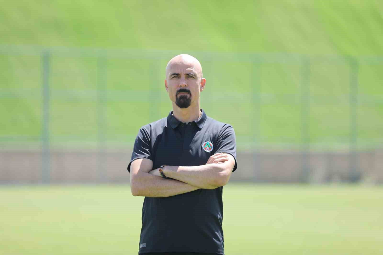 GÖKHAN ÇELEBİ, ALANYASPOR'UN İDARİ MENAJERİ