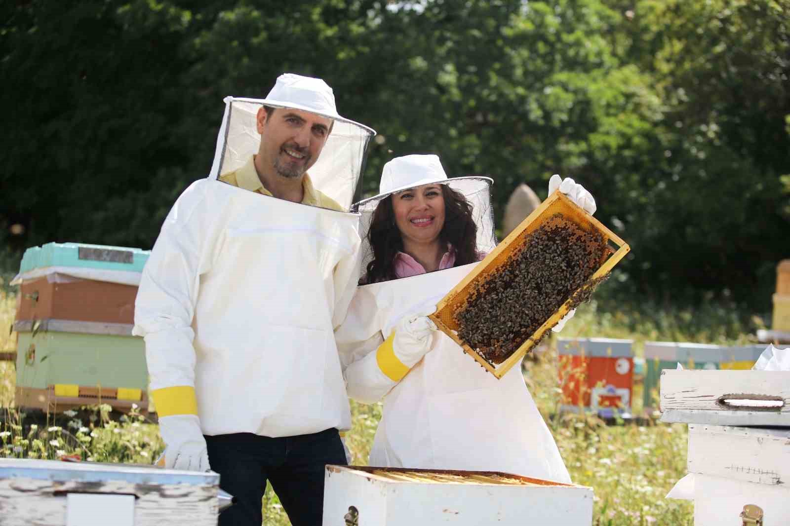 TÜRKİYE’DE BİR KADIN GİRİŞİMCİ TARAFINDAN GELİŞTİRİLEN YAŞLANMA VE KIRIŞIKLIK KARŞITI