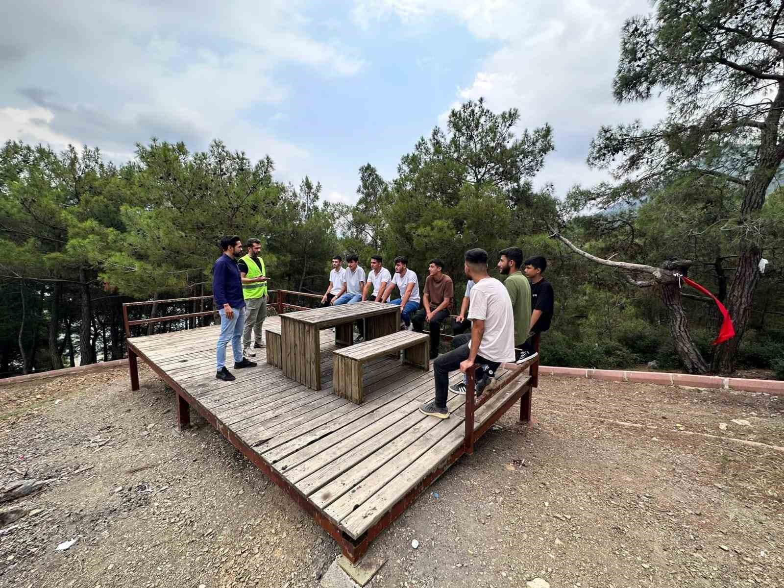 ADANA’NIN KOZAN İLÇESİNE BAĞLI ÜLKÜ OCAKLARI KOZAN İLÇE BAŞKANLIĞI AR-GE