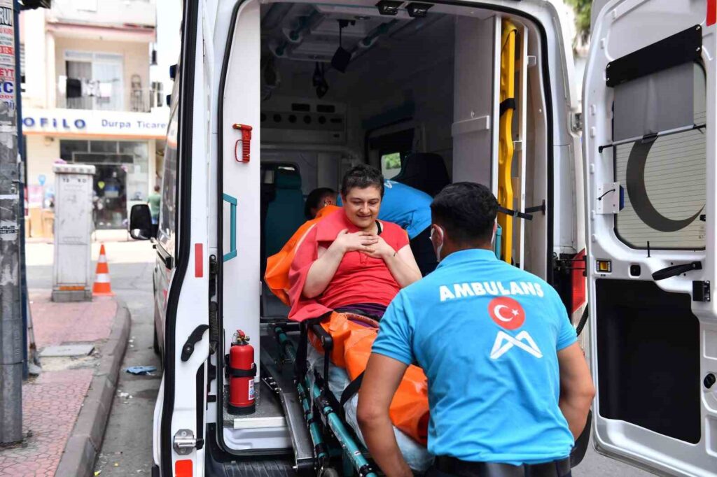 Mersin’de hasta nakil hizmeti taktir topluyor