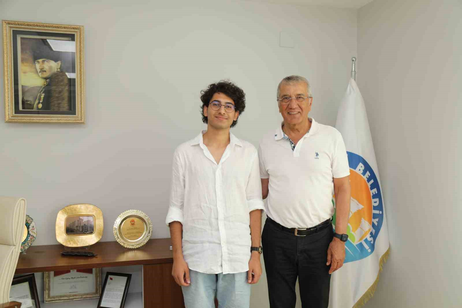 MERSİN'İN MERKEZ MEZİTLİ İLÇESİNDE YAŞAYAN, EYÜP AYGAR ANADOLU LİSESİ MEZUNU