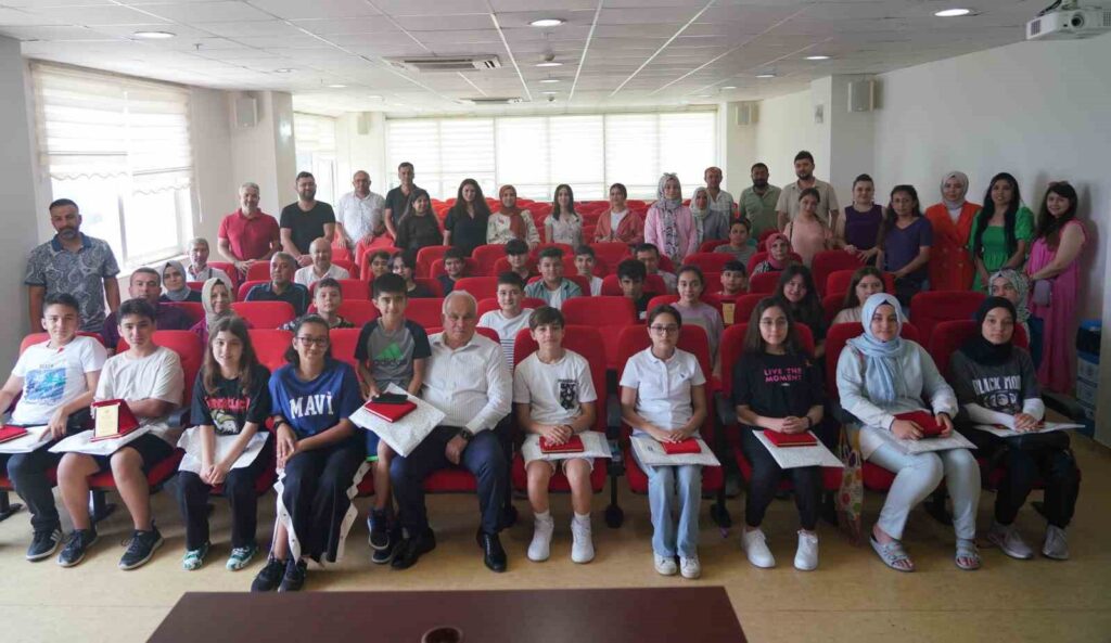 ucretsiz egitimle 2 sampiyon cikti 300 ogrenci nitelikli okullara yerlesti 6fede9a