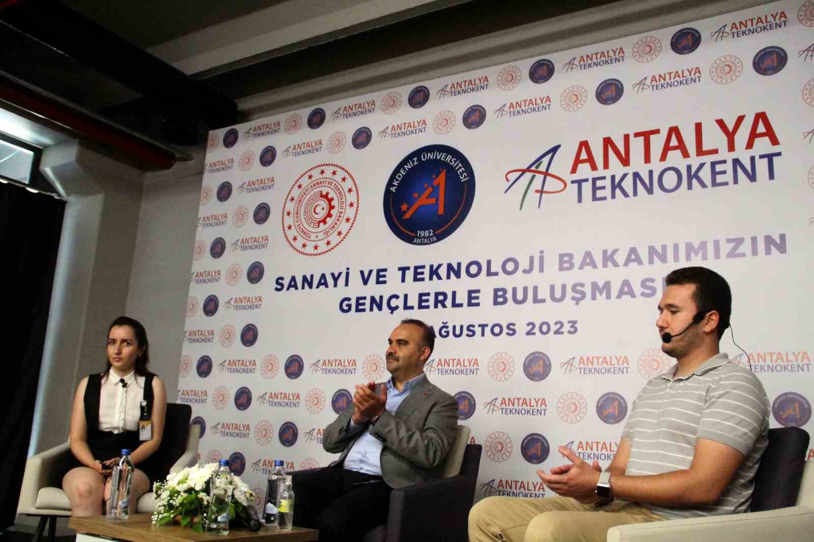 SANAYİ VE TEKNOLOJİ BAKANI MEHMET FATİH KACIR, TÜRKİYE'NİN SON 20