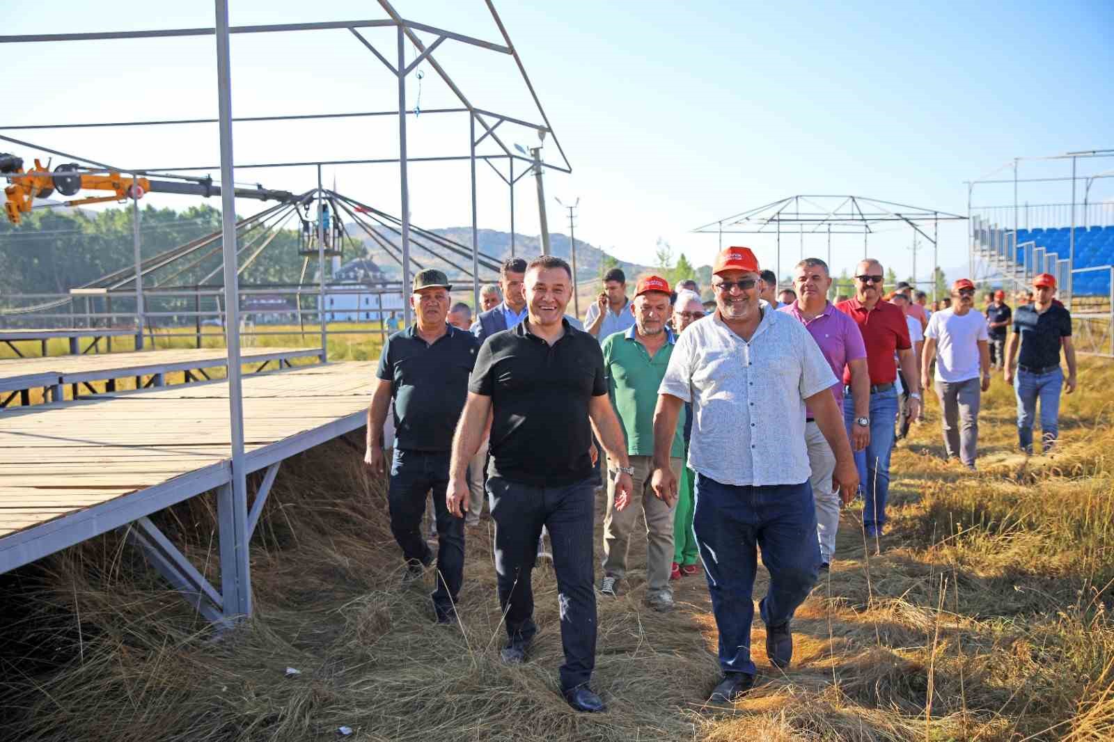 BAŞKAN YÜCEL PEHLİVANLAR DİYARI GÖKBEL'DE İNCELEMELERDE BULUNDU