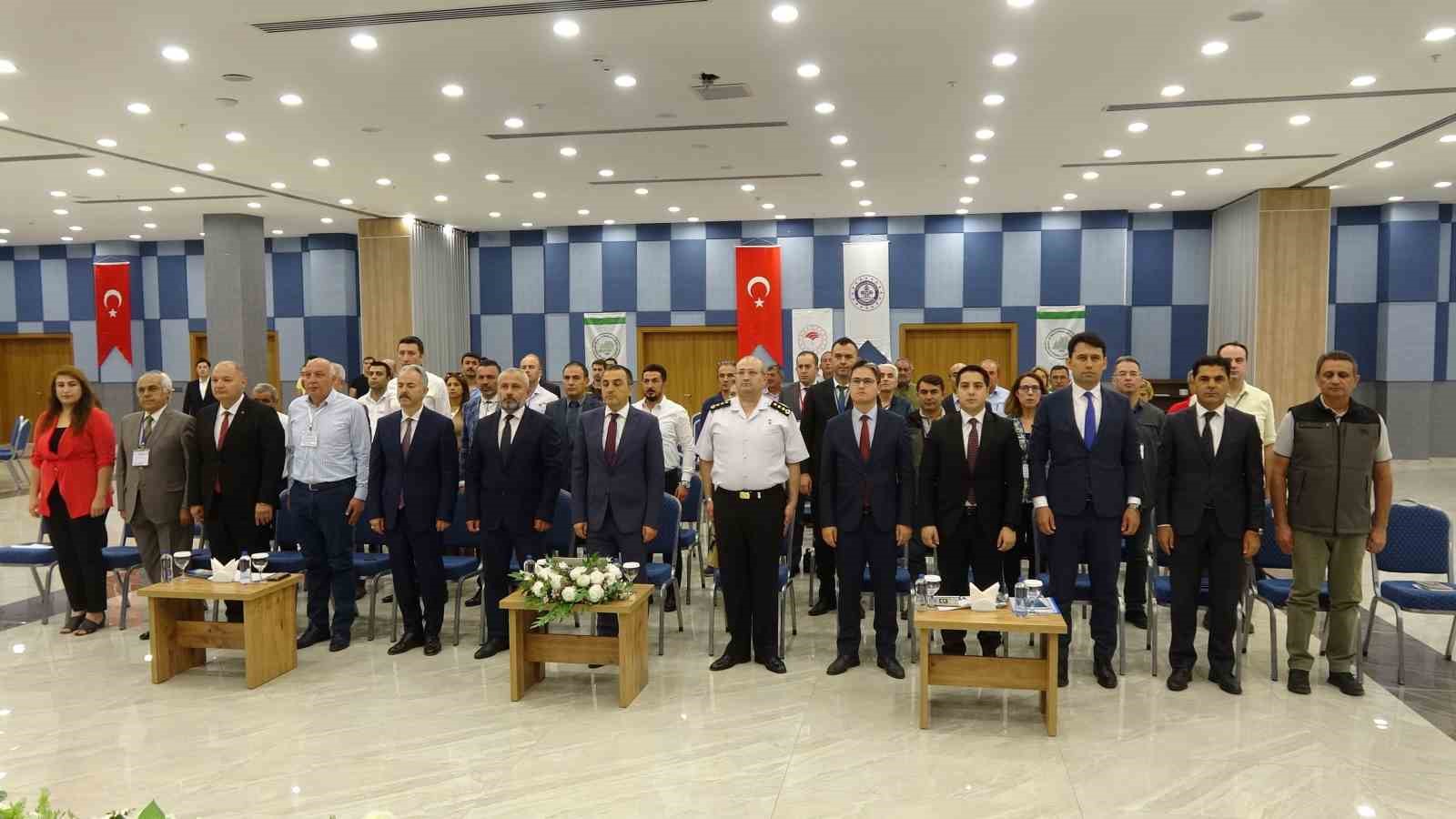 İKLİM DEĞİŞİKLİĞİ NEDENİYLE KURAKLIKLA BOĞUŞAN BURDUR VE ANTALYA’DA BULUNAN GÖLLERİN