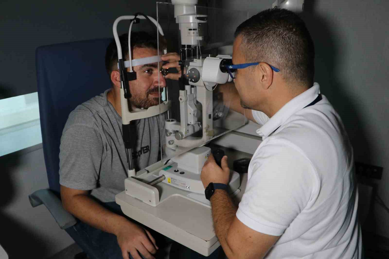 GÖZ SAĞLIĞI VE HASTALIKLARI UZMANI PROF. DR. SELÇUK SIZMAZ, ÖNEMLİ