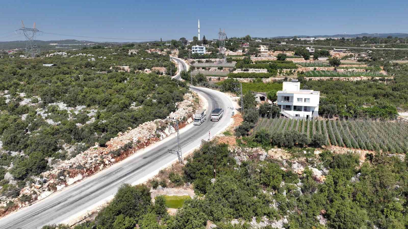 MERSİN’İN KIRSAL KESİMLERİNDE YAŞAYAN ÜRETİCİLERİN YOL SORUNU, BİR BİR ÇÖZÜME