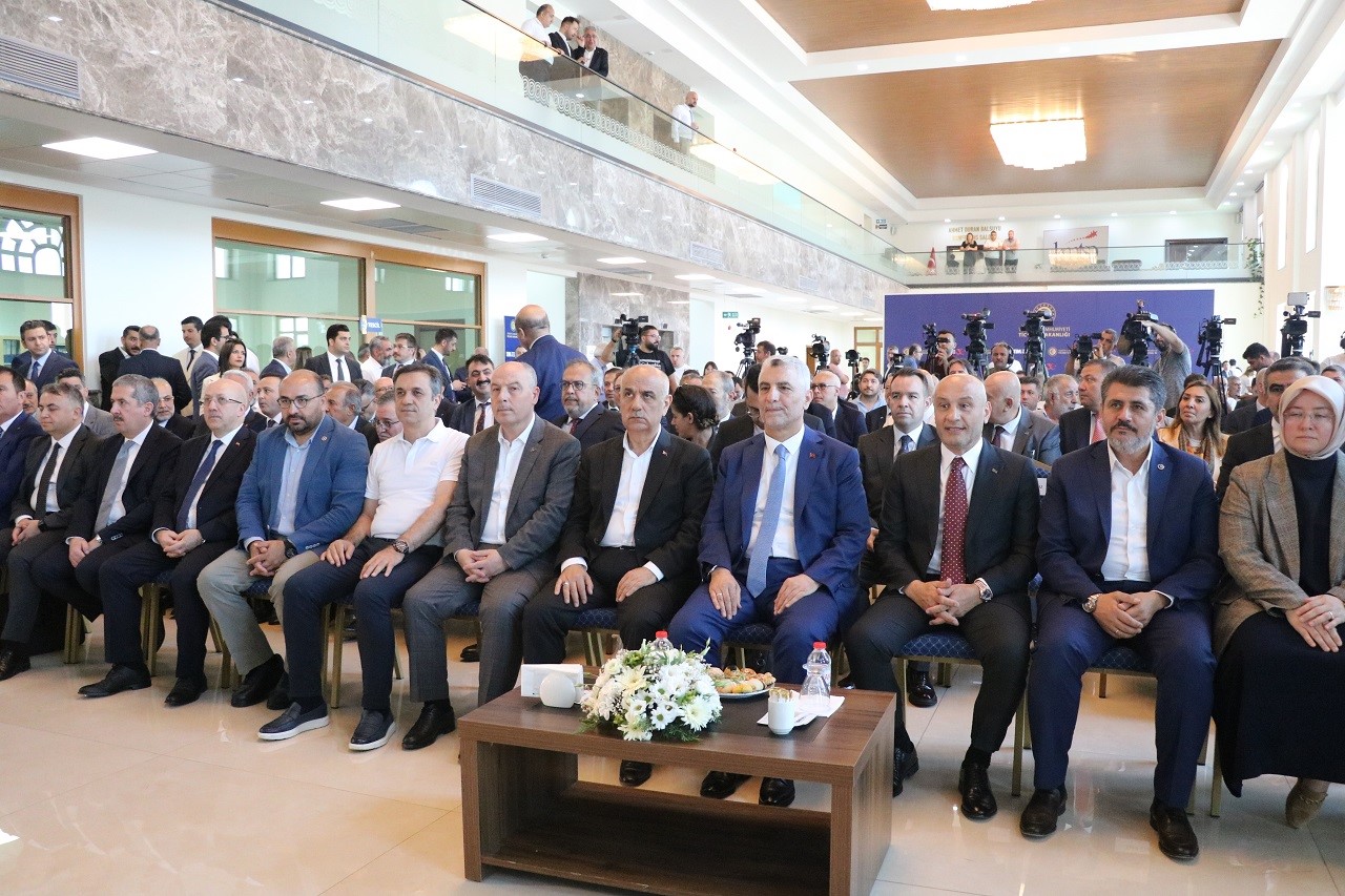 TİCARET BAKANI ÖMER BOLAT, “İHRACATIMIZ TEMMUZ AYINDA YÜZDE 8,4 ARTIŞLA