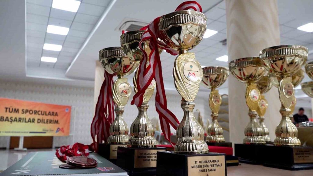 37uluslararasi mersin bric festivali odul toreniyle son buldu dce2f3a