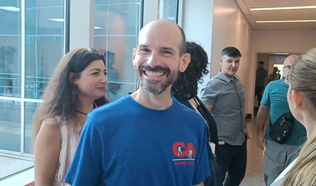 MERSİN'İN ANAMUR İLÇESİNDEKİ MORCA MAĞARASINDA MİDE KANAMASI GEÇİREREK MAHSUR KALAN