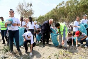 Akdeniz’in her yanı düzenli temizleniyor