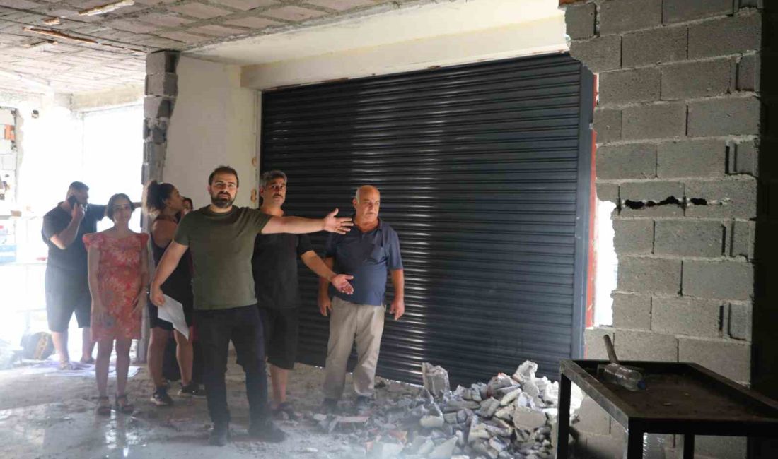 ADANA’DA YAŞANAN DEPREMDE, ÖNCE ‘ORTA HASARLI’ SONRA DA ‘AZ HASARLI’