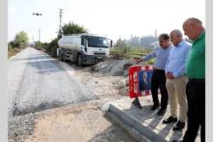 Başkan Gültak: “Akdeniz’de soğuk asfaltı olmayan bahçe yolu kalmayacak”