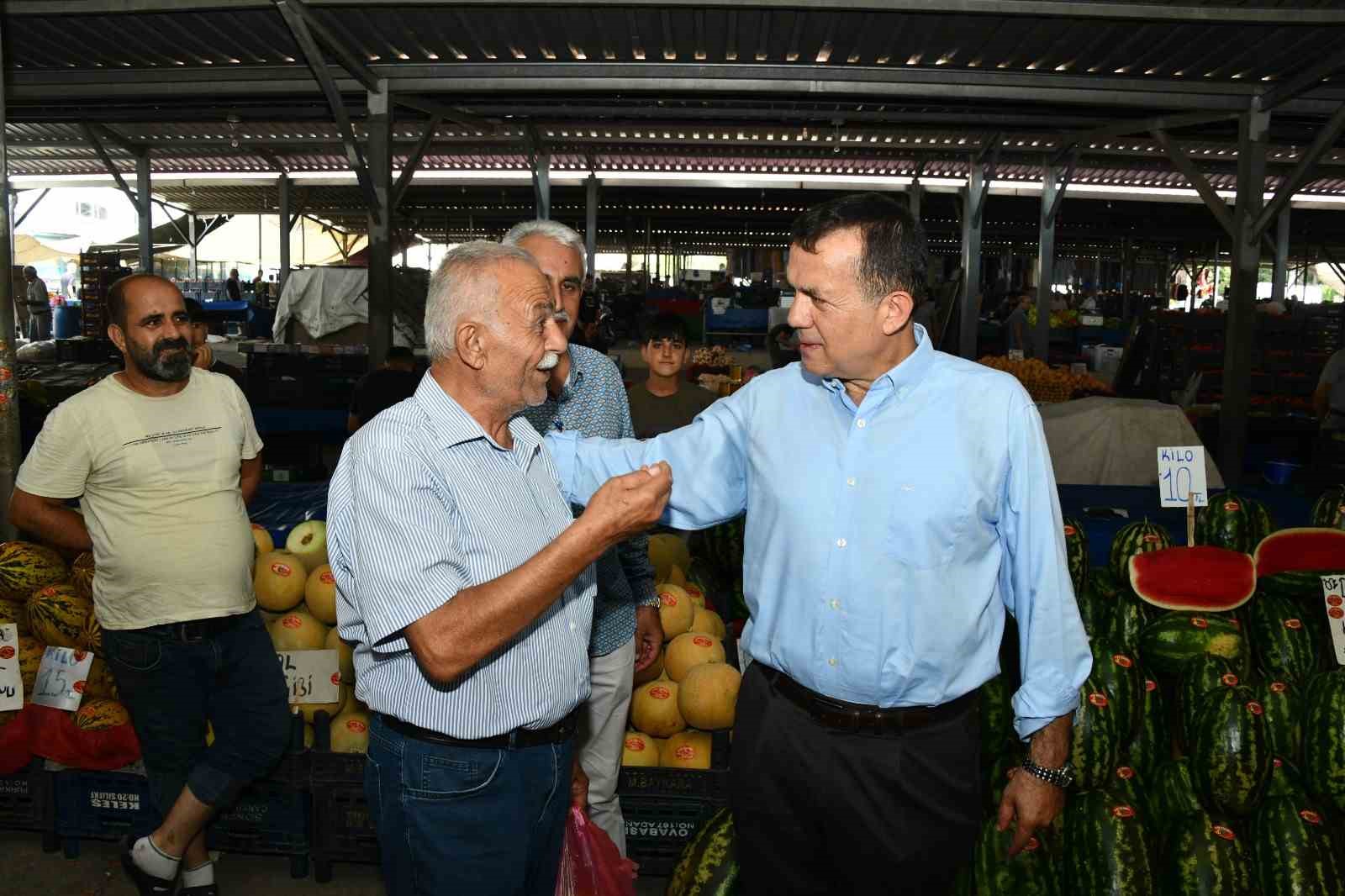 MERSİN YENİŞEHİR BELEDİYE BAŞKANI ABDULLAH ÖZYİĞİT, EĞRİÇAM MAHALLESİ’NDEKİ SEMT PAZARINDA