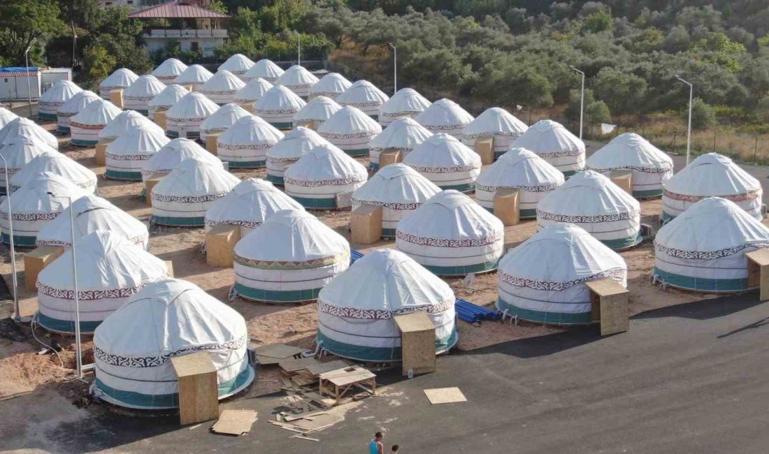 DEPREMİN VURDUĞU HATAY’DA KURULAN 200 KIRGIZ ÇADIRI, DEPREMZEDE VATANDAŞLARIN YENİ