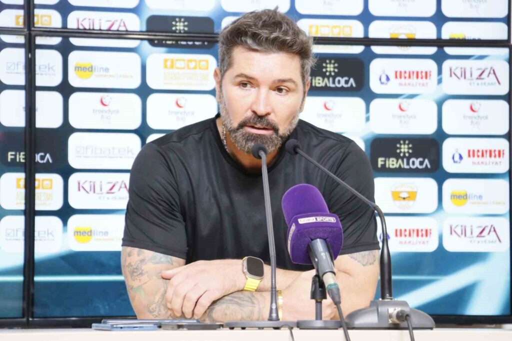 Hakan Kutlu: "Bireysel hatayla yenildik" Hakan Kutlu: "Bireysel hatayla yenildik"