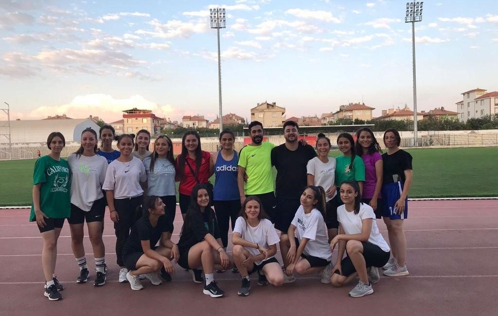ADANA’NIN KOZAN İLÇESİNDE KOZAN HALK EĞİTİMİN AÇTIĞI ÜCRETSİZ SPOR ÖZEL