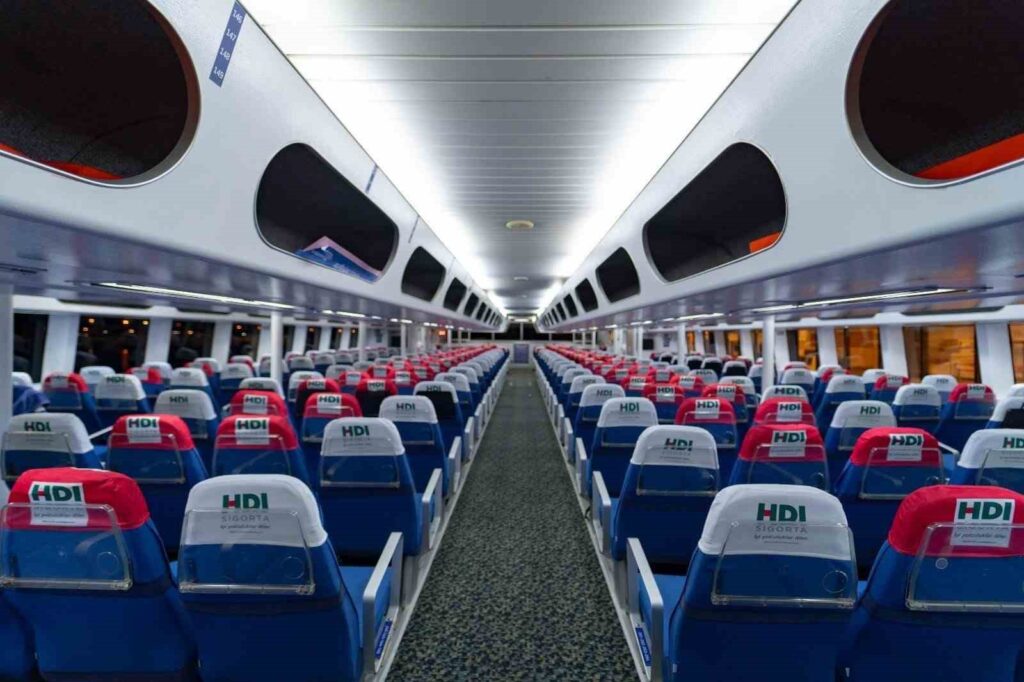 Hatay Büyükşehir Belediyesi deniz otobüsleri seferlerine Taşucu’ndan devam ediyor