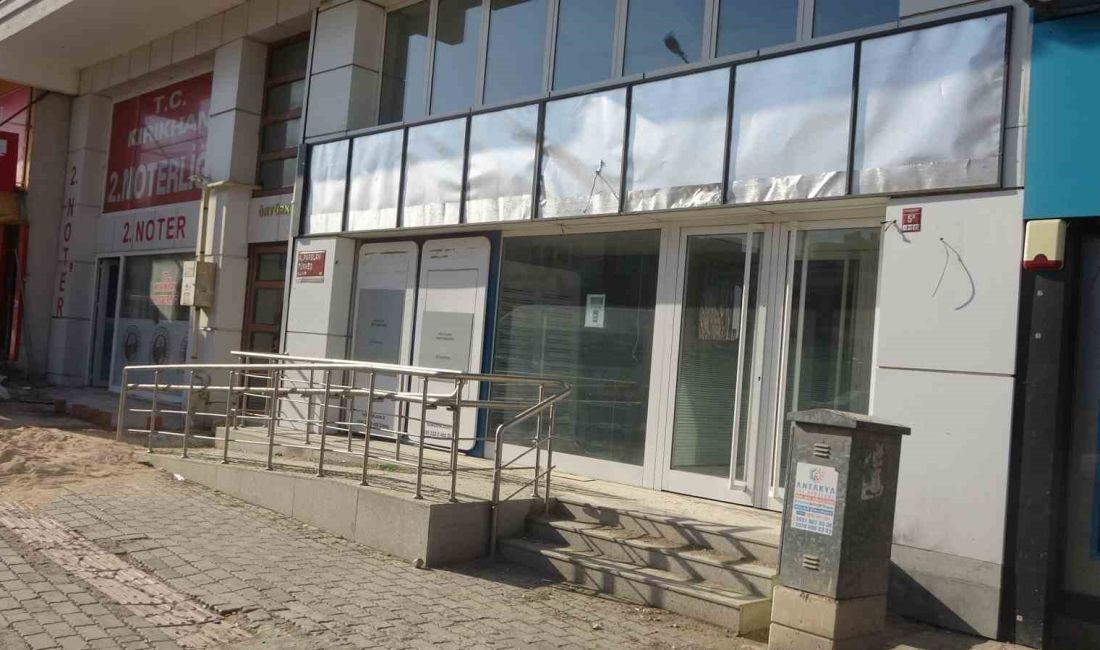 HATAY’IN KIRIKHAN İLÇESİNDE DEVLET BANKASINA YATIRDIĞI 130 MİLYON TL PARASINI