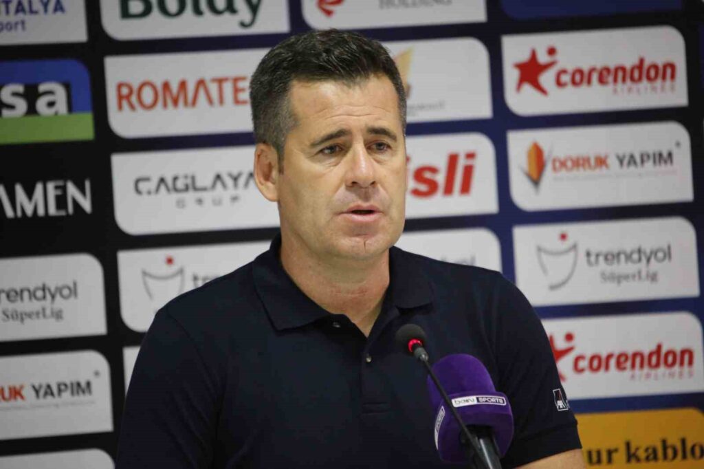 Hüseyin Eroğlu: "İlk top yine gol oldu, üzgünüz" Hüseyin Eroğlu: "İlk top yine gol oldu, üzgünüz"