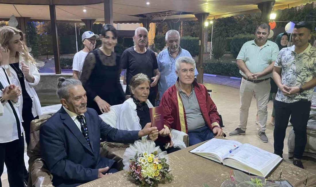 OSMANİYE HUZUREVİNDE TANIŞAN EMİNE KAYA İLE İSMAİL DEMİR DÜZENLENEN DÜĞÜN