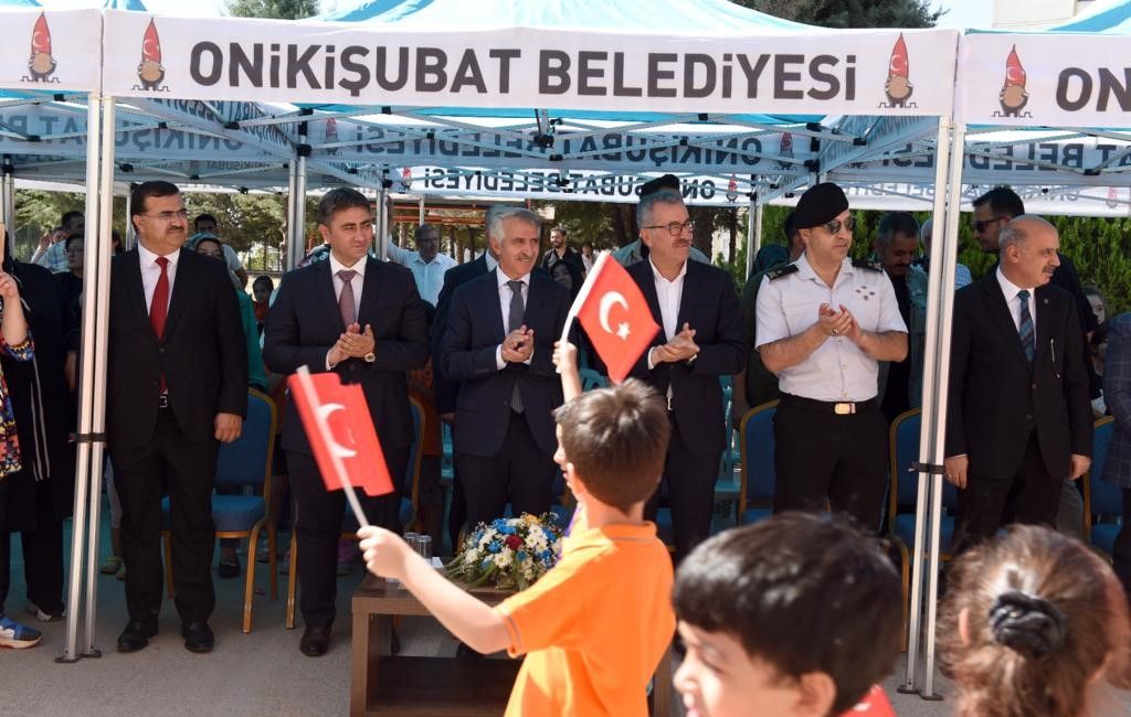 KAHRAMANMARAŞ’TA İSMAİL KURTUL İLKOKULU’NDA DÜZENLENEN 2023-2024 EĞİTİM-ÖĞRETİM YILI AÇILIŞ TÖRENİ