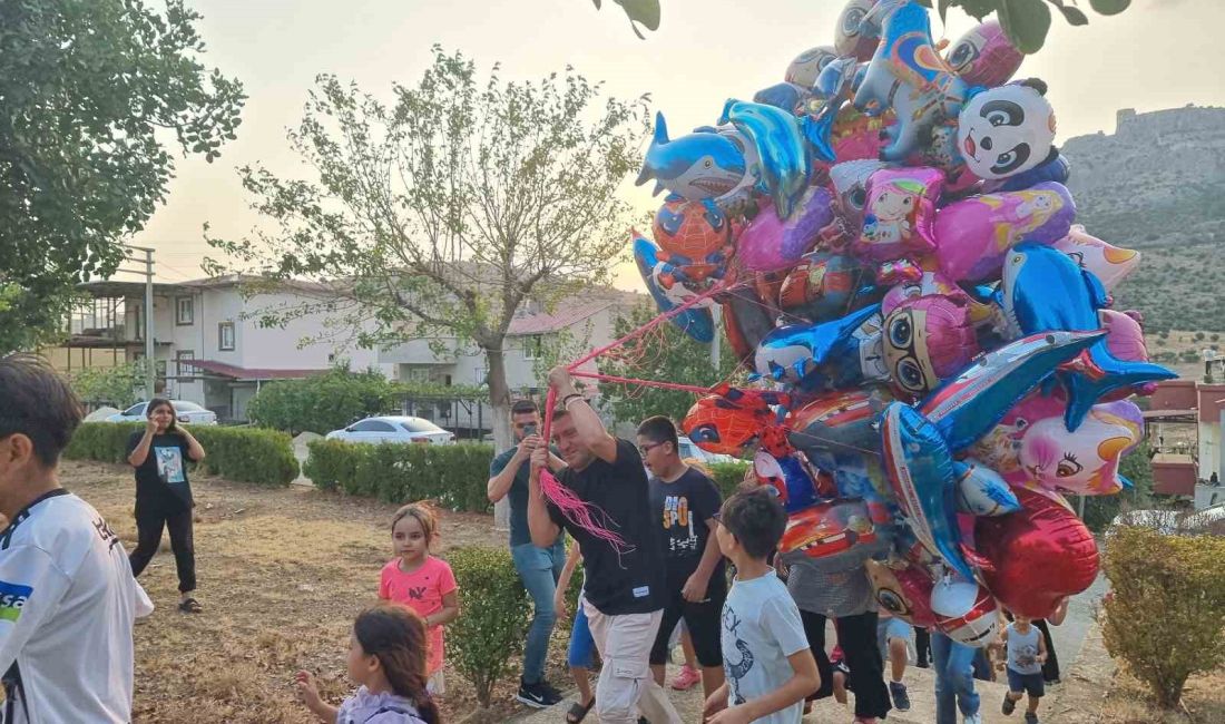 ADANA’NIN KOZAN İLÇESİNDE MAHALLE BAKKALI OLAN SONER ÖZEV OKULLARIN AÇILMASINA