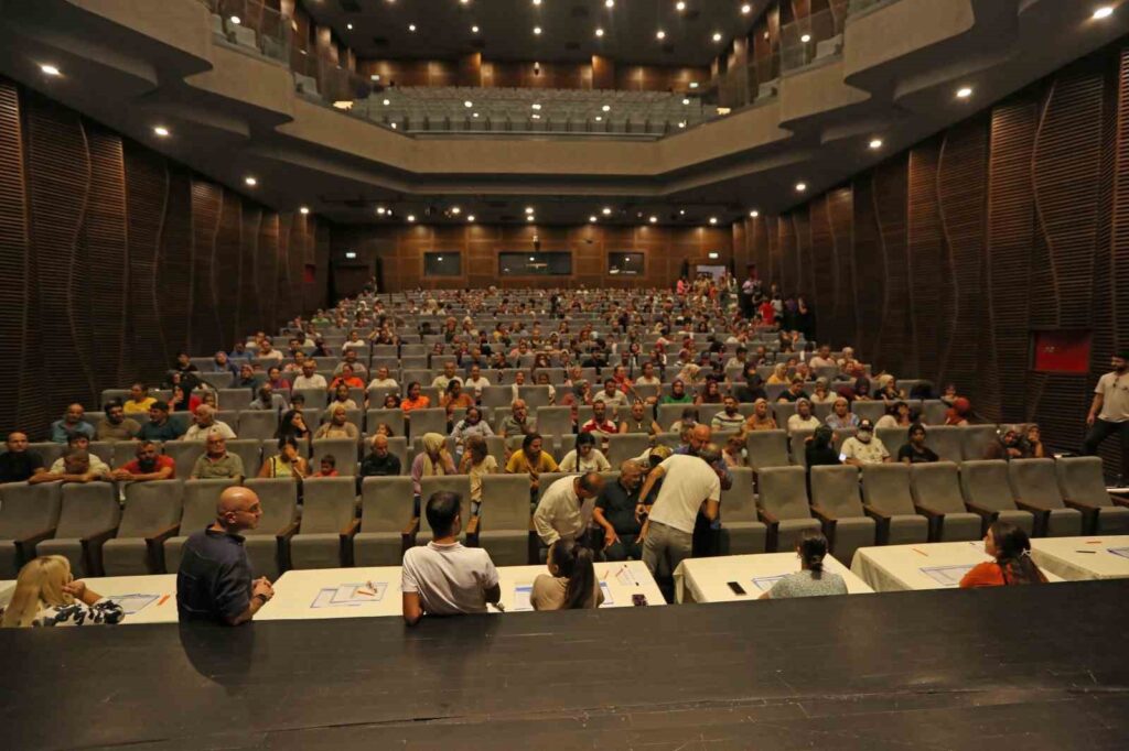 mezitli belediyesinden ihtiyac sahibi ogrencilere kirtasiye yardimi 928fa4d