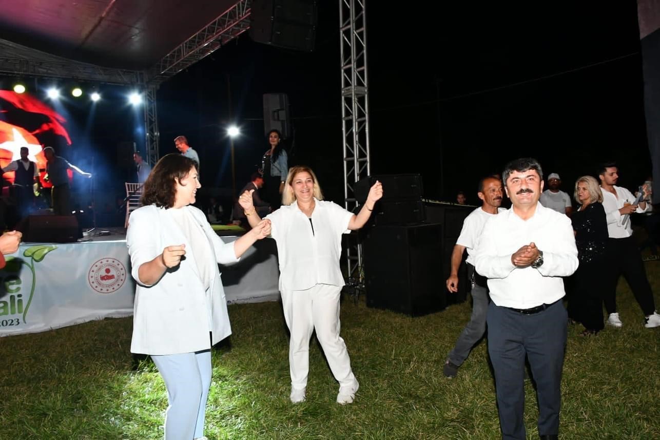 ADANA’NIN TUFANBEYLİ İLÇESİNDE DÜZENLENEN 2. FASULYE FESTİVALİ, GRUP ANAVARZA VE