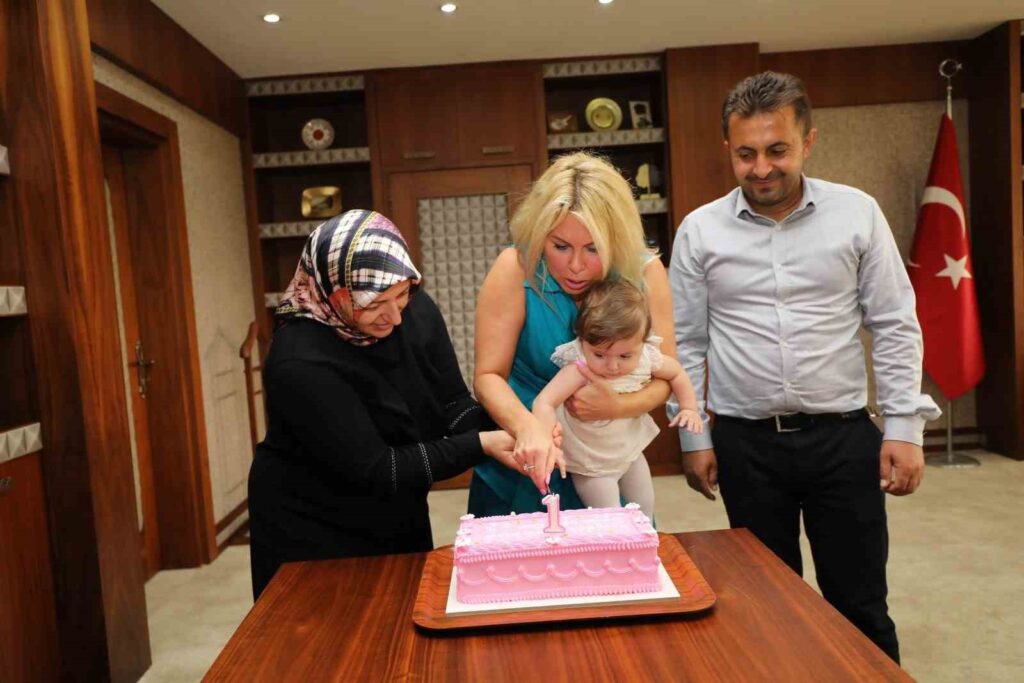 Türkiye’nin ikinci rahim nakli bebeği 1 yaşında