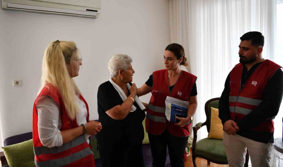 KONYAALTI BELEDİYESİ 1 EKİM DÜNYA YAŞLILAR GÜNÜ DOLAYISIYLA İLÇEDE YAŞAYAN