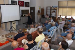 Yenişehir emekli evi üyelerine,  Dünya Alzheimer Günü’nde farkındalık etkinliği düzenlendi