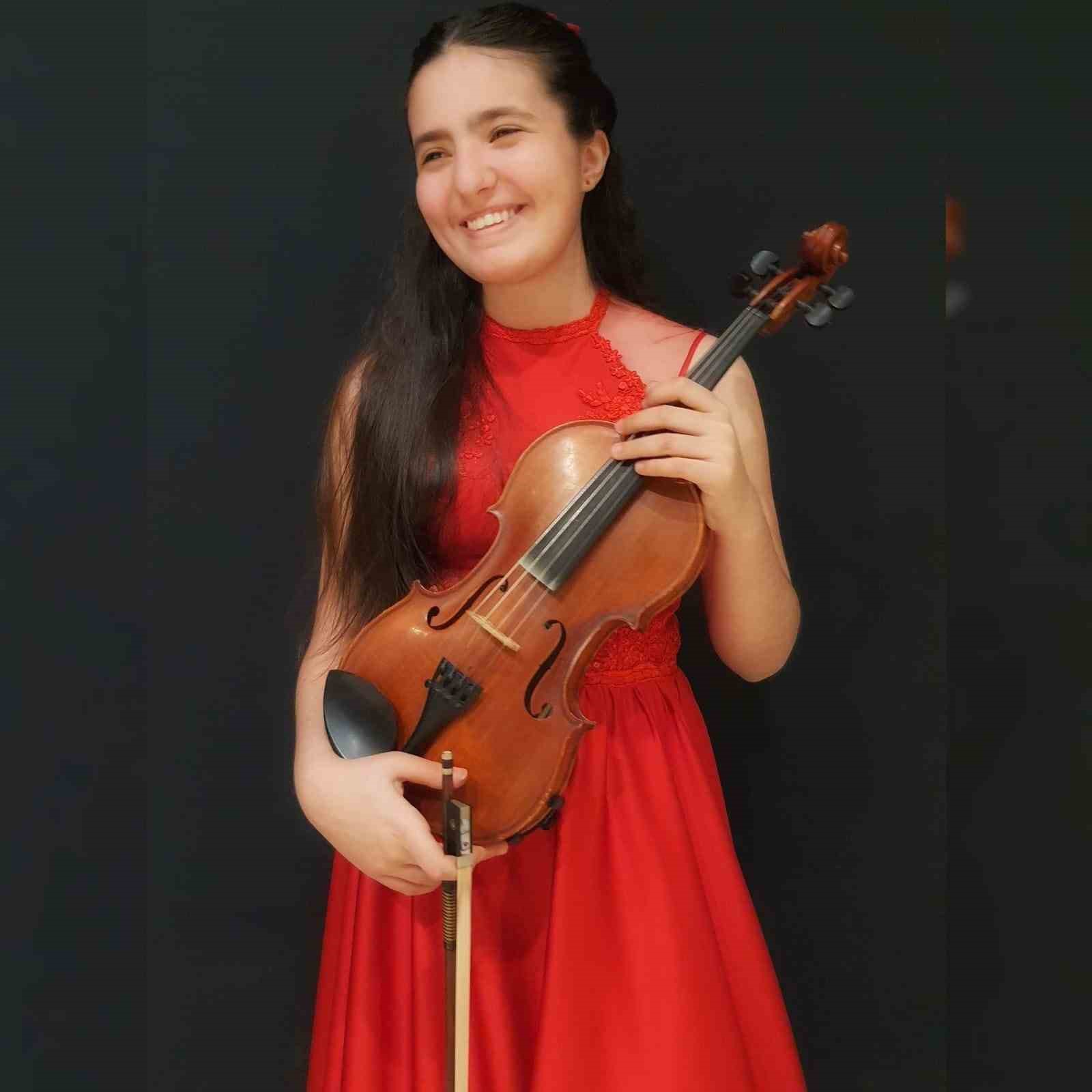 11 sinif ogrencisi elif kemanini dostluk icin caldi e31dac8