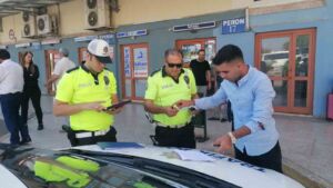 Antalya’da şehirlerarası yolcu taşımacılığı yapan otobüsler, yolcu olarak binen sivil