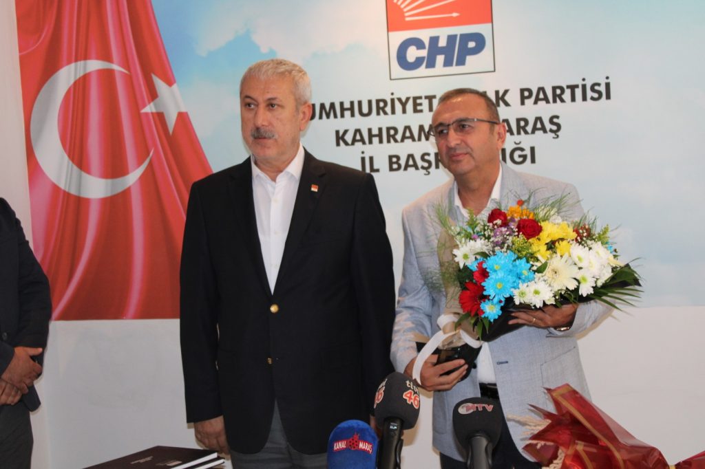 CHP İL BAŞKANLIĞINDA DEVİR TESLİM OLDU