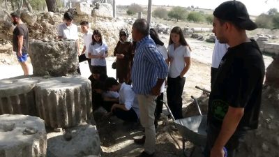 Kadirli (Turizm Lisesi)Ahmet Topaloğlu Mesleki ve Teknik Anadolu Lisesi öğrencileri