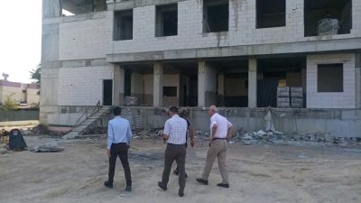 Kadirli kaymakamı Yakup GÜNEY ilçemizde yapımı devam eden okulların inşaatlarında
