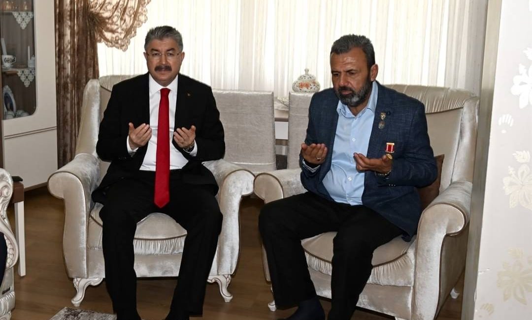 &nbsp; Osmaniye Valisi Dr. Erdinç Yılmaz, 28.02.1995 tarihinde Bitlis Merkez