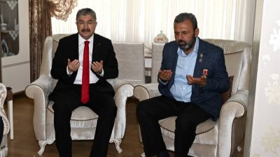 &nbsp; Osmaniye Valisi Dr. Erdinç Yılmaz, 28.02.1995 tarihinde Bitlis Merkez