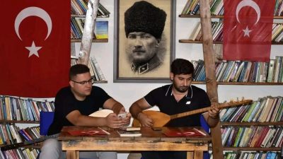 Kadirli Kitap Kulübü üyeleriTELVİN SAHAF’ta bir araya geldi. Kulüp Kurucusu