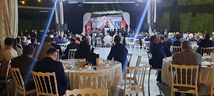 Kahramanmaraş kendi̇ derdi̇ni̇ unutmuş gazzeye üzülüyor