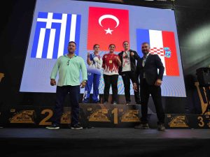 ANTALYA’DA DÜZENLENEN 2023 IFMA GENÇLER DÜNYA MUAY THAİ ŞAMPİYONASINA KATILAN