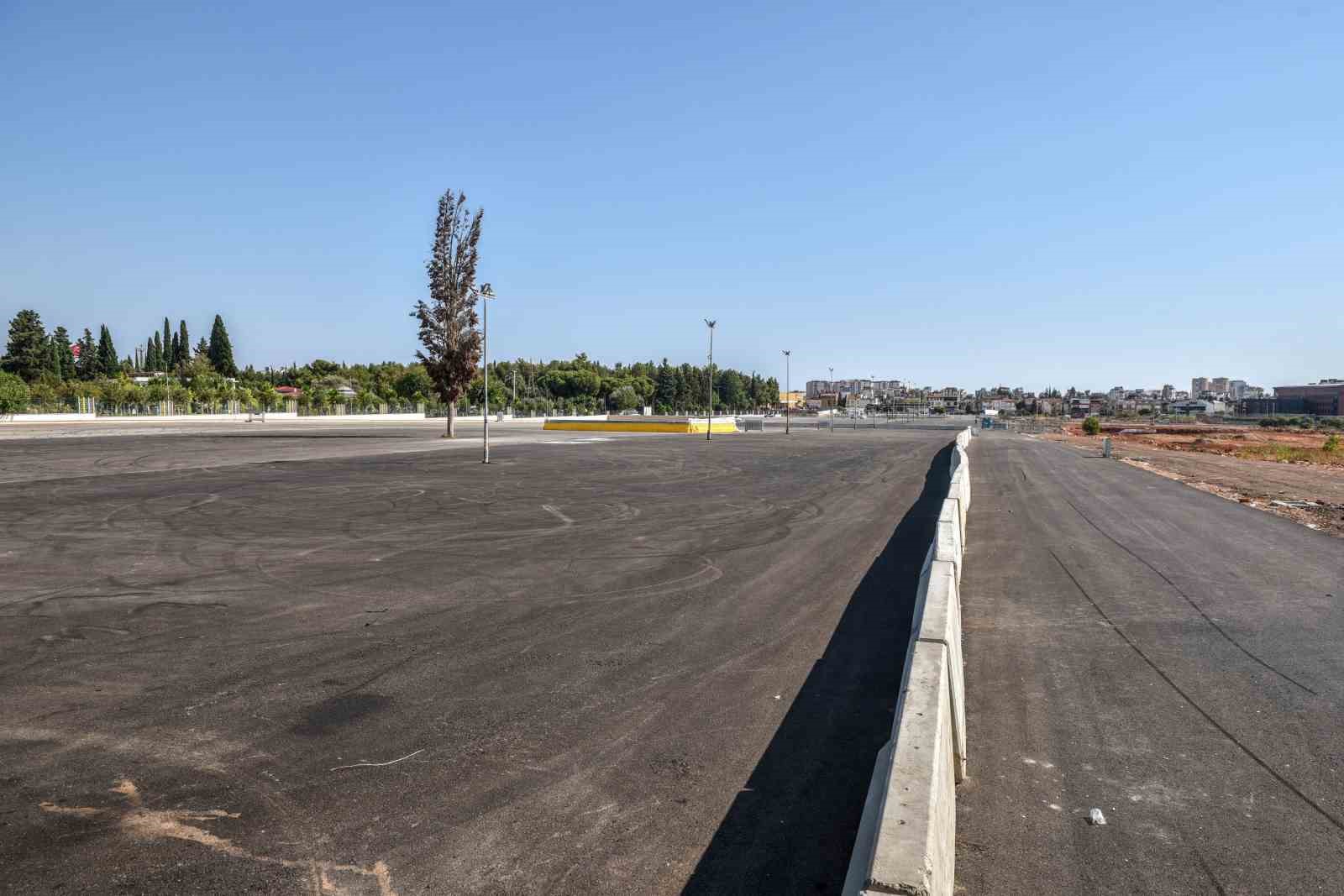 KEPEZ BELEDİYESİ, DOKUMAPARK’TA, AYNI ANDA 150 BİN KİŞİNİN SIĞABİLECEĞİ, 50