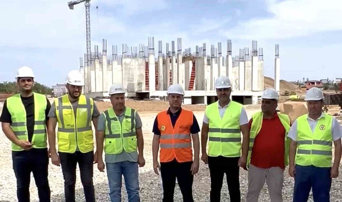YÜREĞİR BELEDİYE BAŞKANI FATİH MEHMET KOCAİSPİR, ŞEHİT ERKUT AKBAY MAHALLESİ