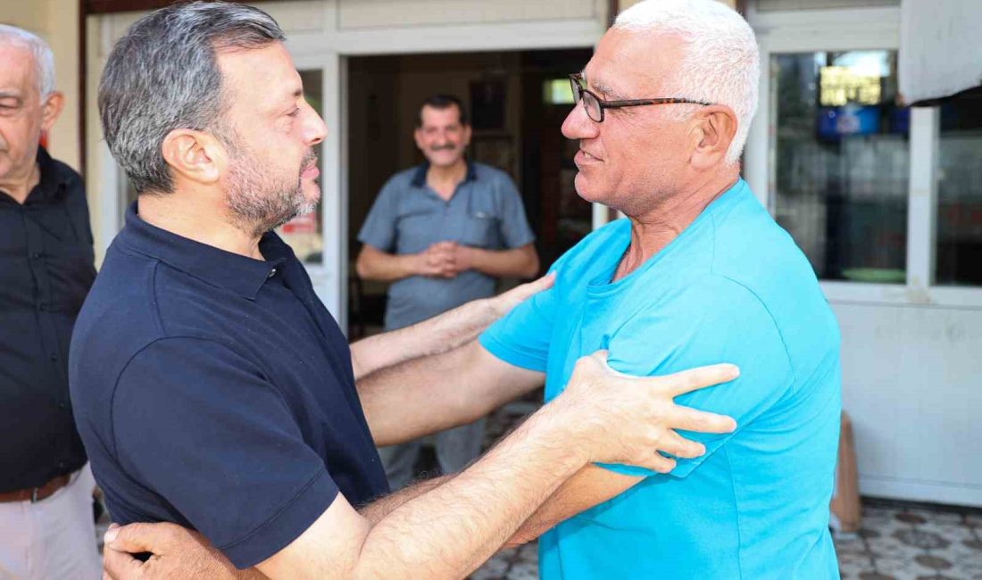 YÜREĞİR BELEDİYE BAŞKANI FATİH MEHMET KOCAİSPİR, KARŞIYAKA 1000 SOKAK’TA İŞYERLERİNİ