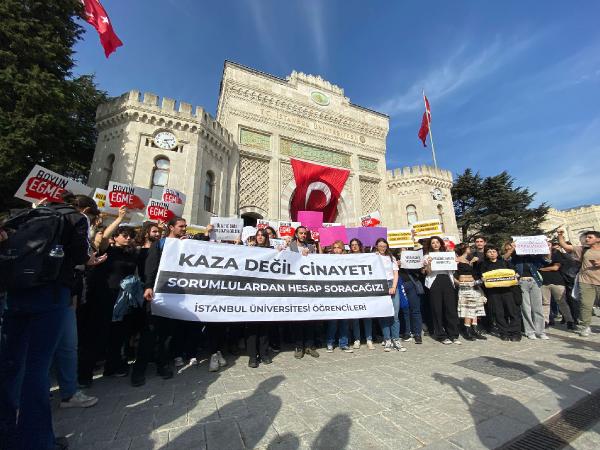 Altan ÇİMEN – Feridun AÇIKGÖZ / İSTANBUL – (DHA) BEYAZIT