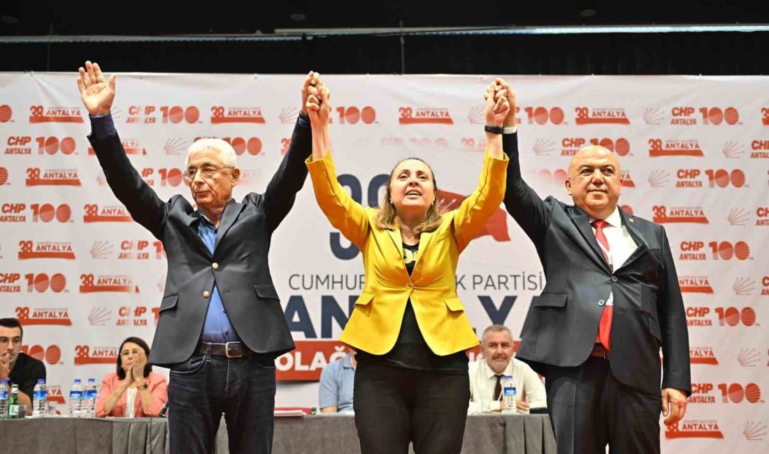 CHP’NİN 38'İNCİ OLAĞAN ANTALYA İL KONGRESİ’NDE CUMHURİYET HALK PARTİSİ ESKİ