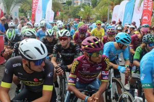 Cumhurbaşkanlığı Türkiye Bisiklet Turu’nda Alanya-Antalya etabının startı verildi
